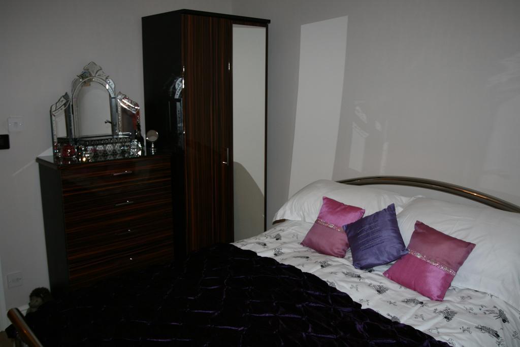 Peel Cottage, Dilwyn Room photo
